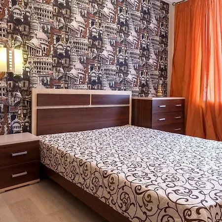 Apartment On Nezavisimosti 42 With A Living-Room And Three Bedrooms Minsk